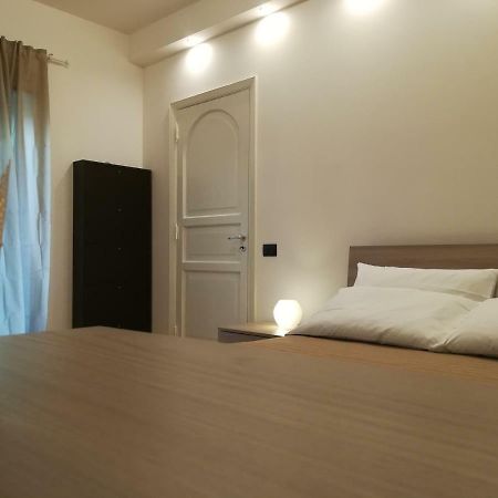 Luxurious Street Apartments Катания Екстериор снимка