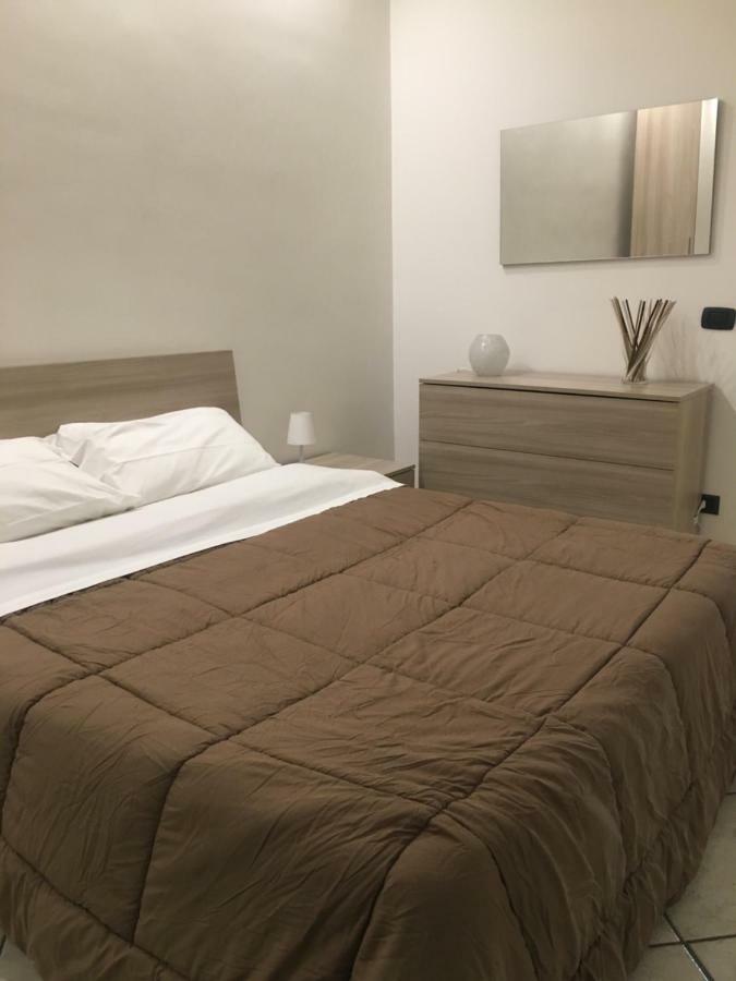 Luxurious Street Apartments Катания Екстериор снимка