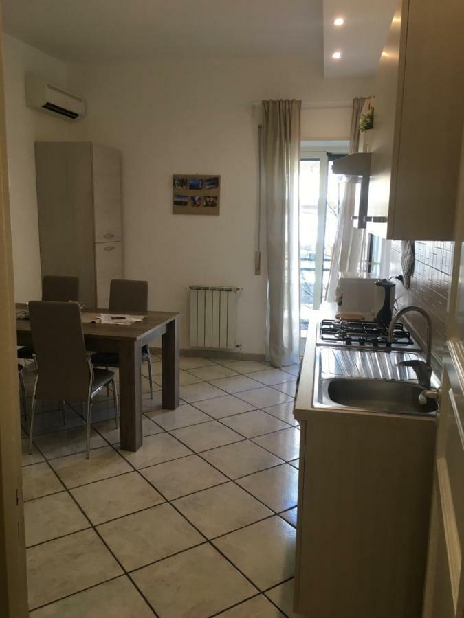 Luxurious Street Apartments Катания Екстериор снимка
