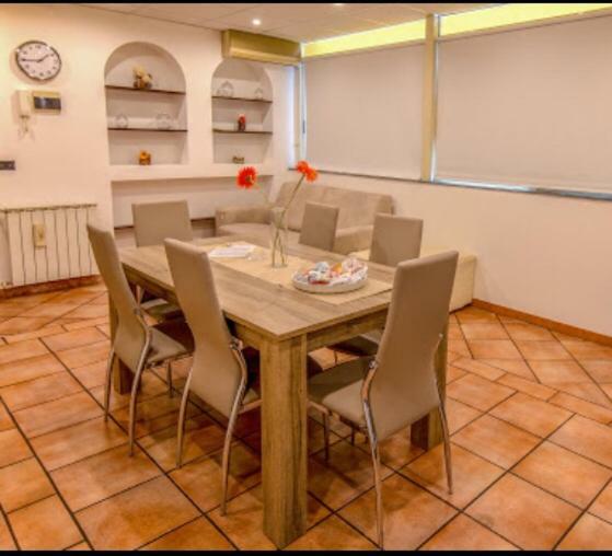 Luxurious Street Apartments Катания Екстериор снимка
